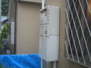 大阪府松原市　水リフォ　給湯機エコキュート